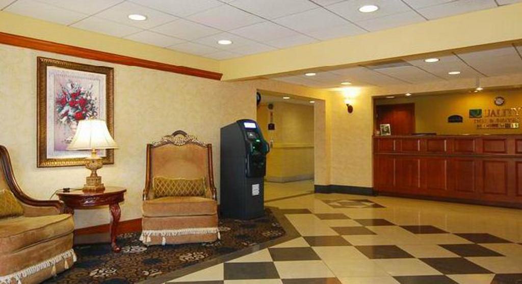 Quality Inn & Suites Бенсалем Екстер'єр фото